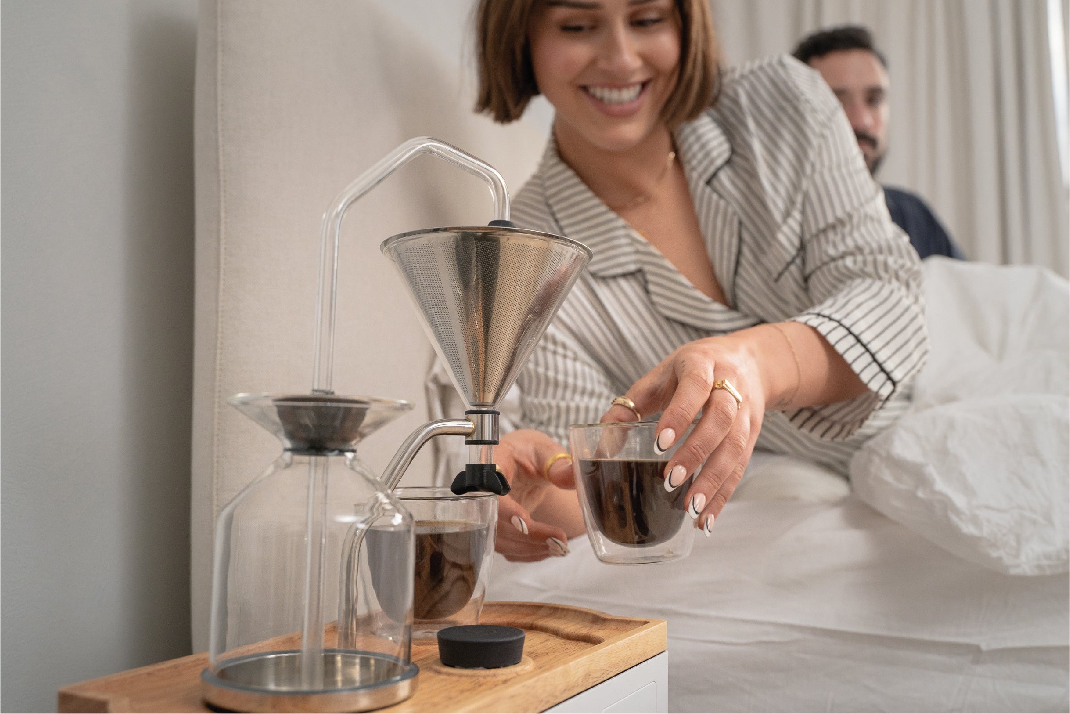 Barisieur™ Grande: Coffee & Tea Alarm Clock